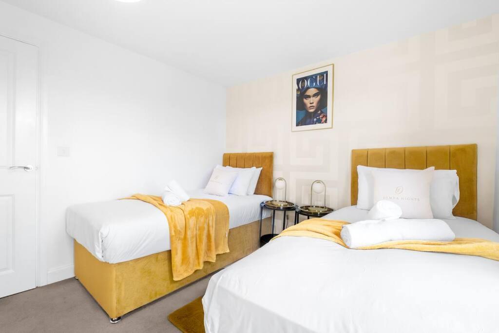 ברמינגהאם The Versace Suite With 4 Beds And Secure Free Parking מראה חיצוני תמונה