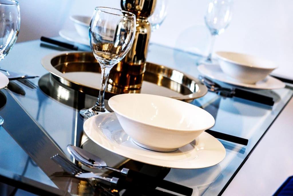 ברמינגהאם The Versace Suite With 4 Beds And Secure Free Parking מראה חיצוני תמונה