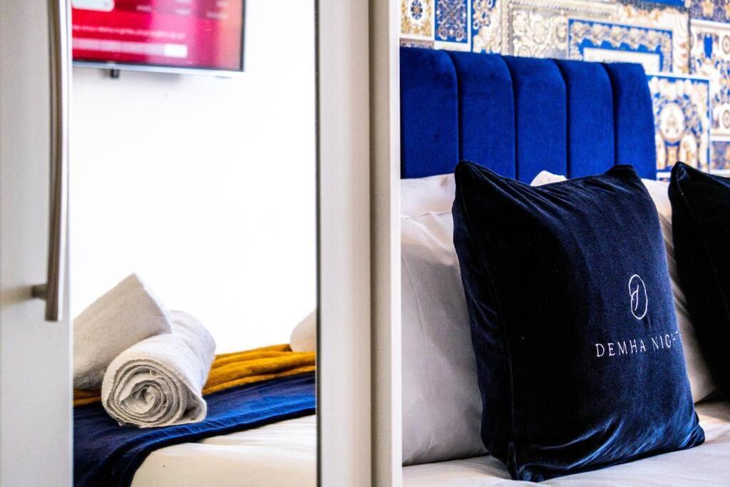 ברמינגהאם The Versace Suite With 4 Beds And Secure Free Parking מראה חיצוני תמונה
