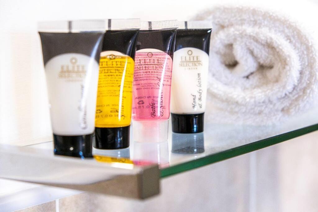 ברמינגהאם The Versace Suite With 4 Beds And Secure Free Parking מראה חיצוני תמונה